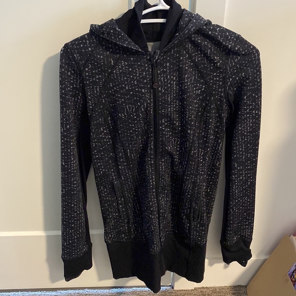 Lululemon In Stride Hoodie - Picture 6 of 8